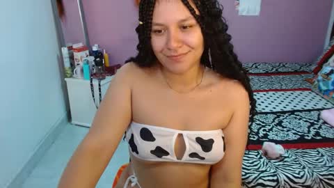 sonialatin69 online show from 7, 1, 2025