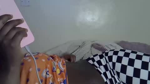 Snapshot of sonnia02 chatting on 21, 11, 2025 sonnia02 online show from 21, 11, 2025