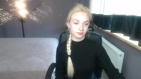Snapshot of sonnysofia chatting on 22, 4, 2026 Sonya online show from 22, 4, 2026