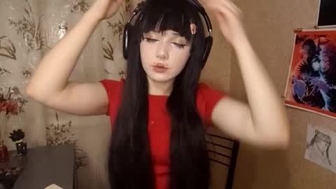 Mila online show from 4, 3, 2026