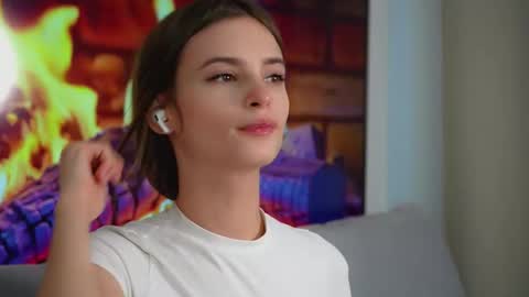 Snapshot of sonyaericsson chatting on 28, 10, 2025 Eva 3 online show from 28, 10, 2025