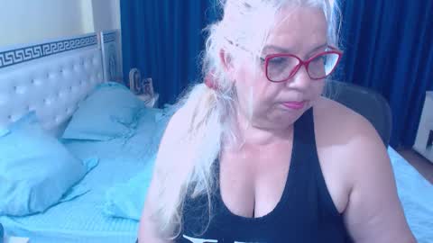 Snapshot of sonyamilf chatting on 12, 6, 2026 Sonya online show from 12, 6, 2026