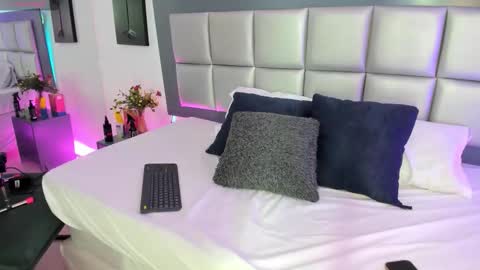 Snapshot of sophi_leone_ chatting on 3, 2, 2026 sophi Leone online show from 3, 2, 2026