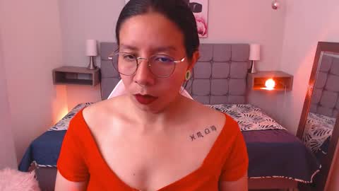 Sophia  online show from 15, 9, 2025