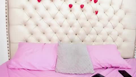 sophia__beauty online show from 5, 11, 2025