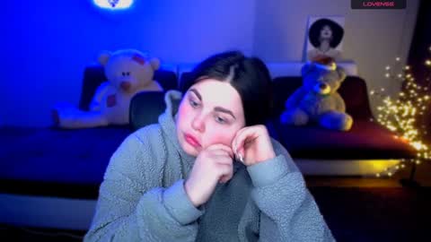 sophia__olsen online show from 7, 12, 2024