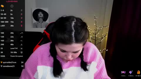 sophia__olsen online show from 12, 2, 2025