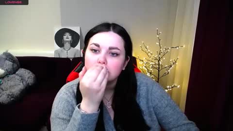 sophia__olsen online show from 1, 3, 2025
