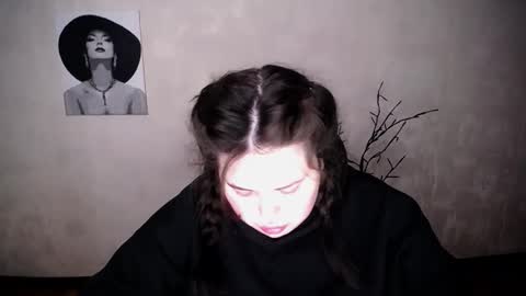 sophia__olsen online show from 2, 10, 2025