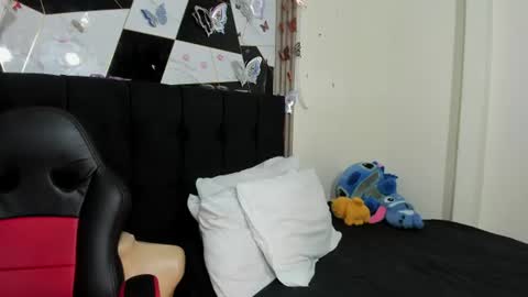 Snapshot of sophia_arevalo_ chatting on 10, 7, 2026 Sophia online show from 10, 7, 2026