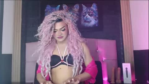 Snapshot of sophia_hott01 chatting on 27, 9, 2025 sophia_hott01 online show from 27, 9, 2025