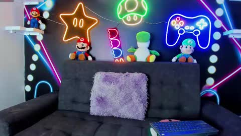 Sophi  online show from 3, 3, 2025