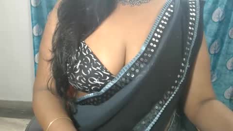 Snapshot of sophia_indian chatting on 9, 6, 2026 Sophia Tamil online show from 9, 6, 2026