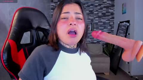 Snapshot of sophiaa_cherry chatting on 29, 4, 2026 Sophia online show from 29, 4, 2026