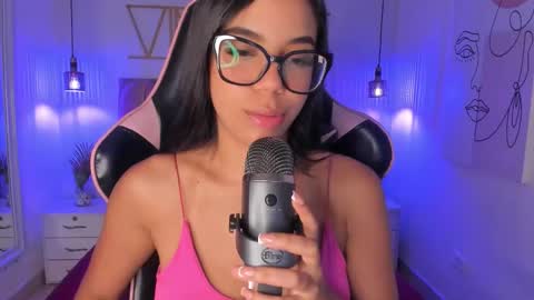 Sophie Hill  online show from 28, 10, 2025