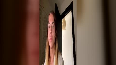 SophiaAt40 online show from 1, 7, 2026