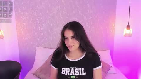 Snapshot of sophiakross chatting on 11, 11, 2025 Sophia online show from 11, 11, 2025