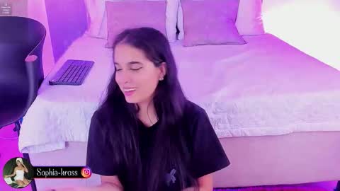 Snapshot of sophiakross chatting on 27, 11, 2025 Sophia online show from 27, 11, 2025