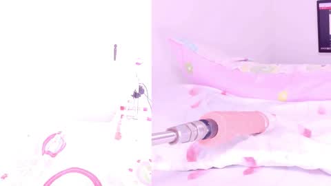 Snapshot of sophialovers01 chatting on 11, 9, 2025 phi online show from 11, 9, 2025