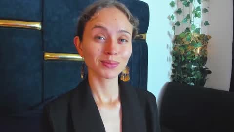 sophiamiller6 online show from 30, 3, 2026