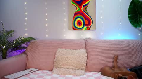 SophiaSapphire online show from 2, 1, 2025