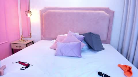 SOPHIA online show from 3, 1, 2025