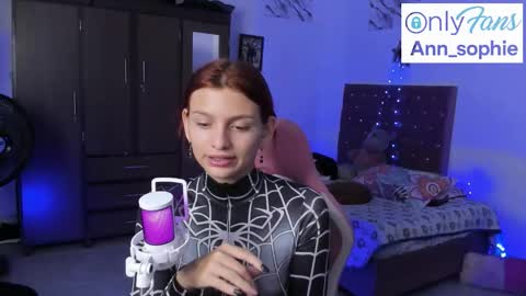 sophie doll online show from 28, 10, 2025