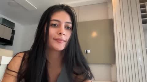 Snapshot of sophie_foxxx chatting on 9, 4, 2026 Sophie online show from 9, 4, 2026