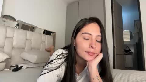 Snapshot of sophie_foxxx chatting on 21, 4, 2026 Sophie online show from 21, 4, 2026
