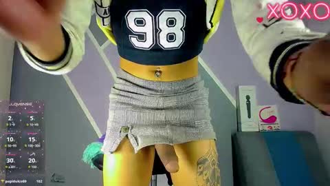 sophie_vall online show from 25, 10, 2025