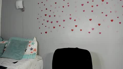 Snapshot of sophie_w1 chatting on 23, 4, 2026 sophie_w1 online show from 23, 4, 2026