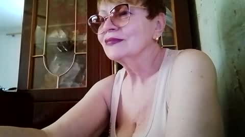SophieBurnsX online show from 27, 5, 2026