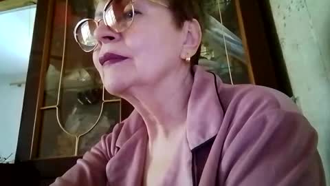 SophieBurnsX online show from 30, 5, 2026