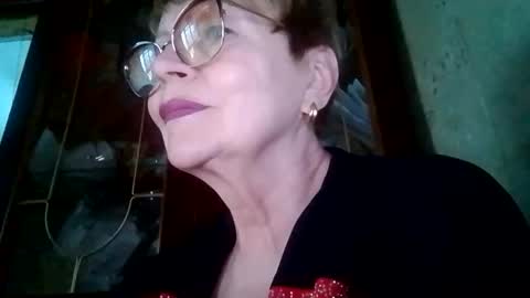 SophieBurnsX online show from 8, 6, 2026