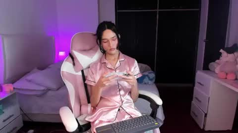 Snapshot of sophiecornett chatting on 2, 7, 2026 online show from 2, 7, 2026