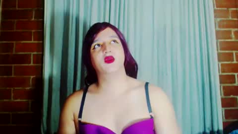 sophiehillsxo online show from 19, 12, 2025