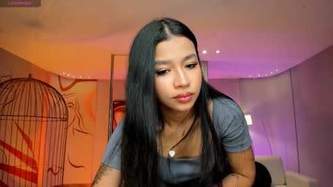 Sophie Houston online show from 6, 11, 2025