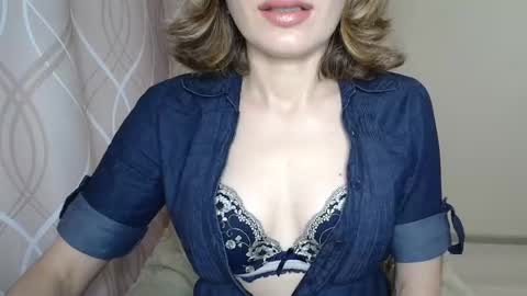 Sophiemisss online show from 16, 10, 2025