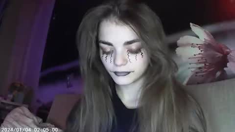 Sophie and my bestie Mandy    online show from 30, 10, 2025