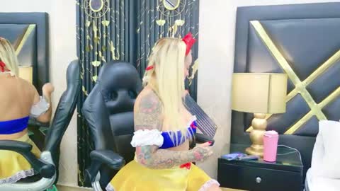 SophieWinslow online show from 17, 4, 2026