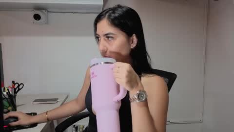 Sophiee online show from 31, 5, 2026