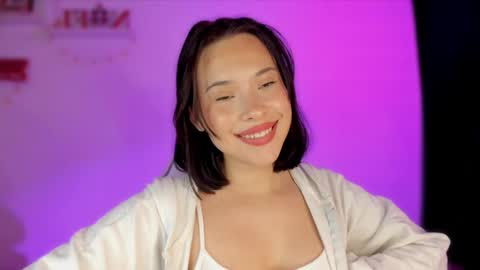 Sophiie Williams online show from 5, 1, 2025