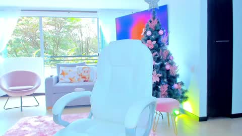 YULITZA online show from 12, 12, 2024