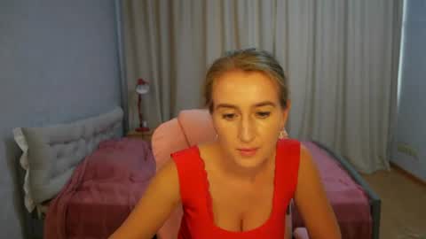 Snapshot of sophilorens chatting on 9, 7, 2026 Sophi online show from 9, 7, 2026
