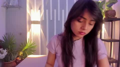 SOPHY ROGERS online show from 4, 3, 2025