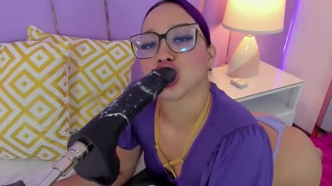 Sophy online show from 4, 3, 2026