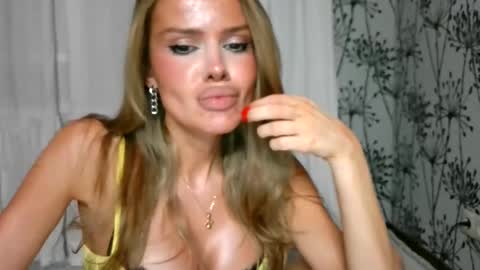 Snapshot of soravell chatting on 8, 6, 2026 soravell online show from 8, 6, 2026