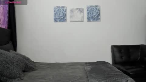 sorayalane online show from 9, 10, 2025