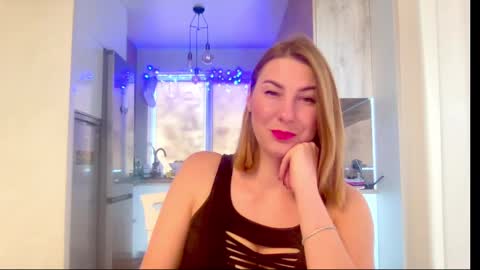 Snapshot of soulmategirl chatting on 8, 1, 2025 SoulMate online show from 8, 1, 2025