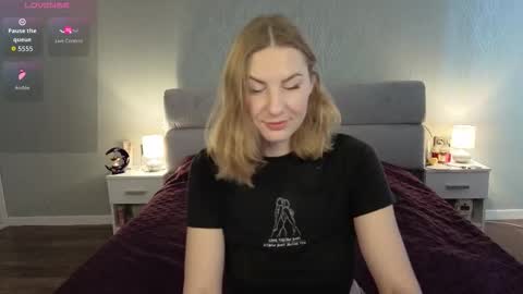 Snapshot of soulmategirl chatting on 22, 12, 2025 SoulMate online show from 22, 12, 2025